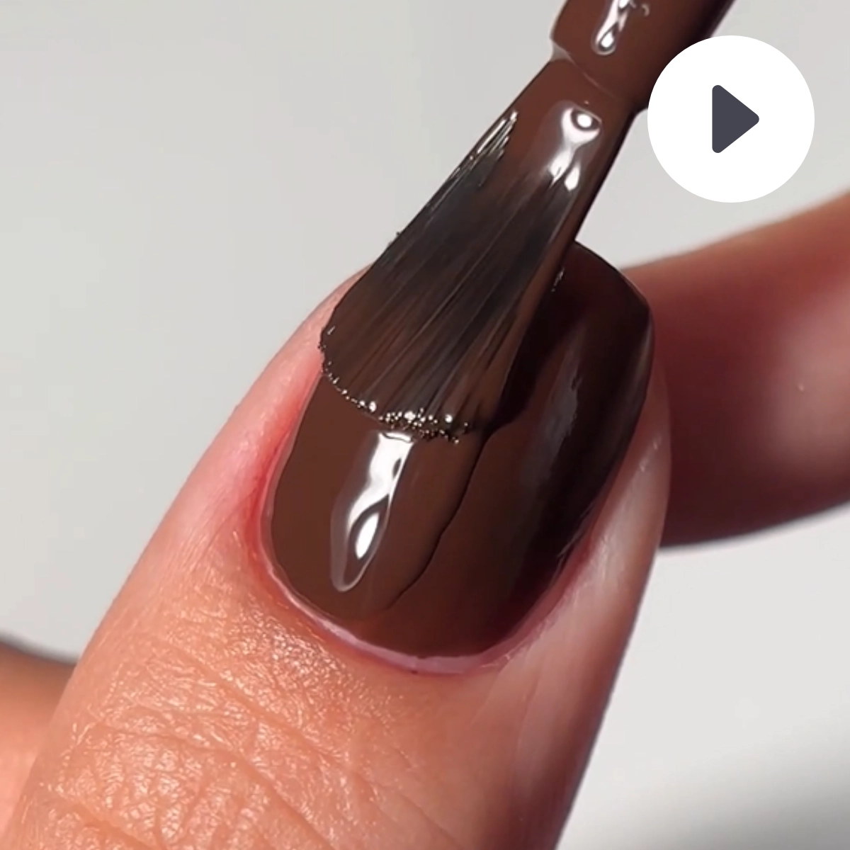 Video LONDONTOWN Gel Color Double Fudge gélový lak na nechty