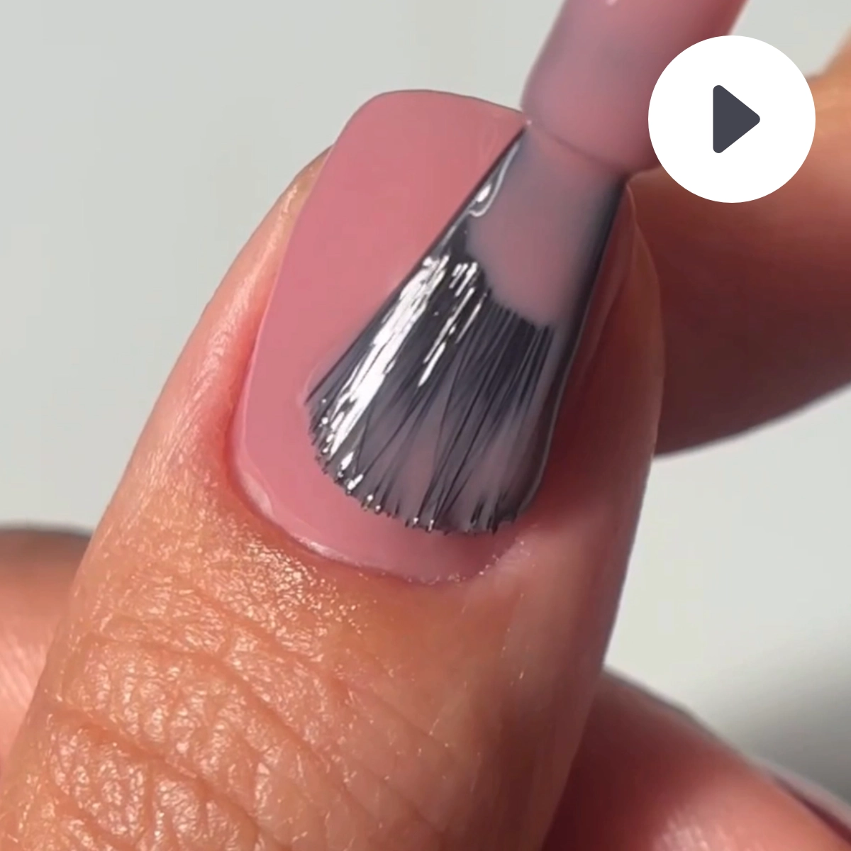 Video LONDONTOWN kur Nail Veil No.11 spevňujúca tónovaná starostlivosť o nechty