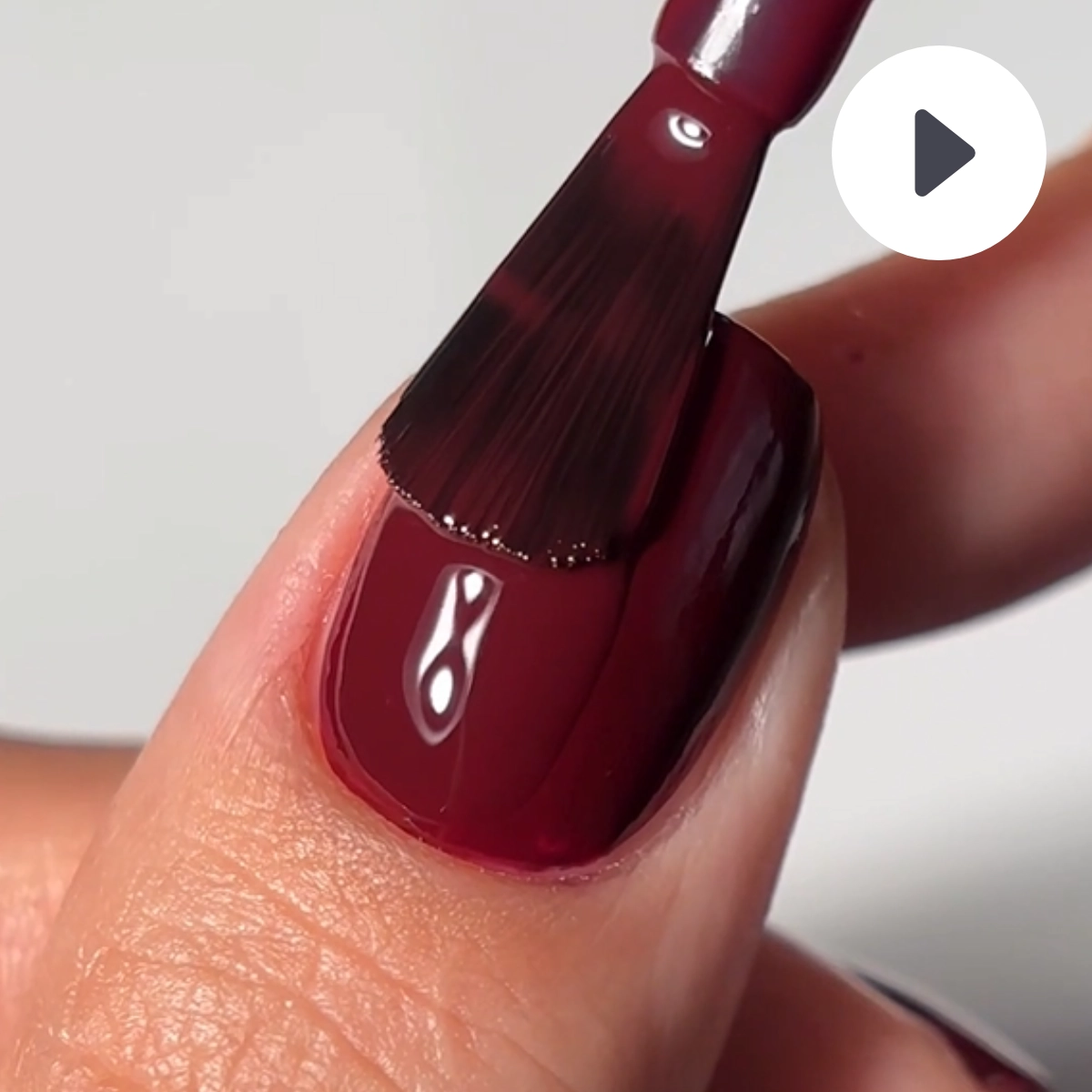 Video LONDONTOWN Gel Color Red Velvet gélový lak na nechty