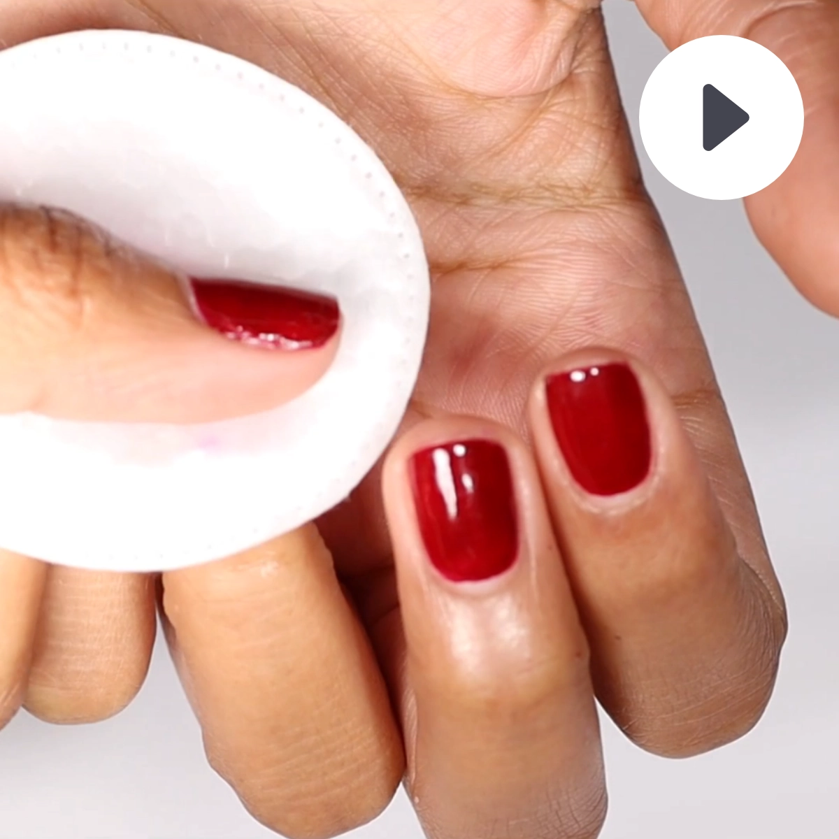 Video LONDONTOWN kur Posilňujúci odlakovač na nechty Strengthening Lacquer Remover