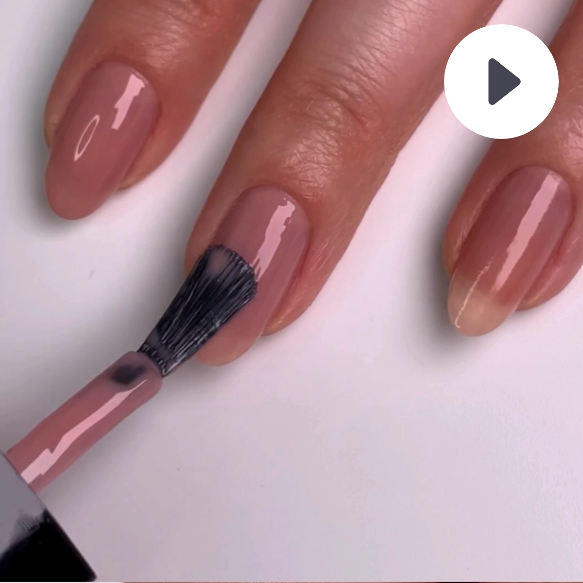 Video LONDONTOWN lakur Crowning Crumpet lak na nechty