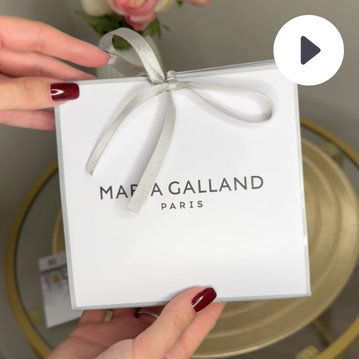 Video MARIA GALLAND Discovery rozjasňujúci set