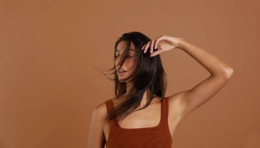 Ako si poradiť s nadmerným potením a mapami pod pazuchami?