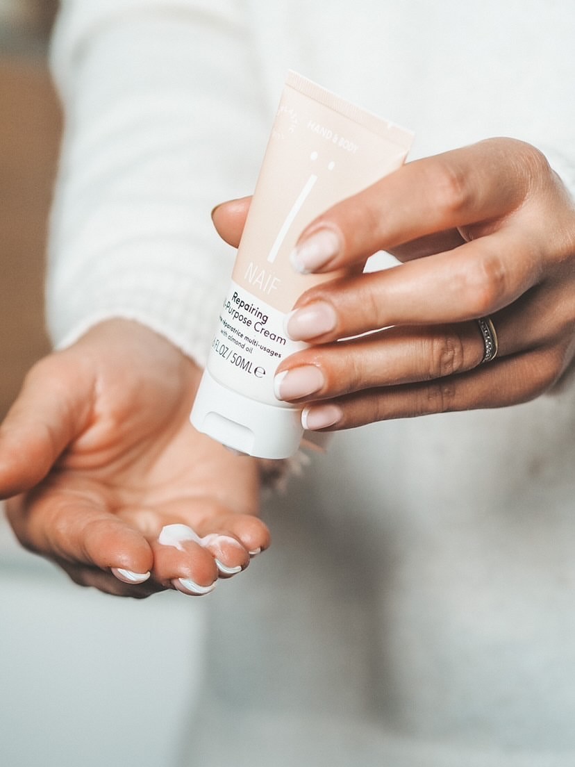 krem na oblicej, ruce